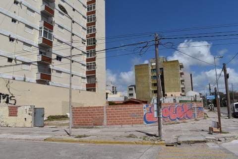 COSTANERA ESQUINA 31 - 1