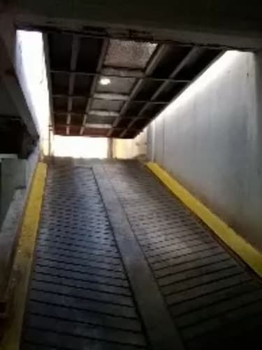 Cochera En Venta Zona Tribunales Moron - 1