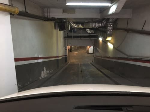 Cochera En Venta Monserrat - 1