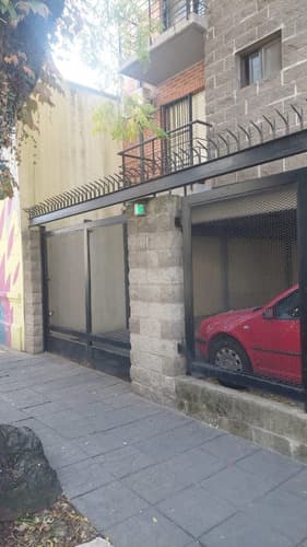 Cochera En Venta -san Isidro - 1