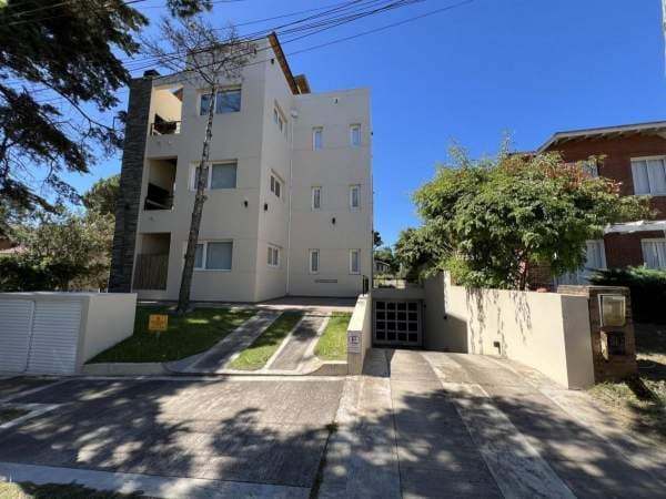 Departamento Robinson 2A - 1