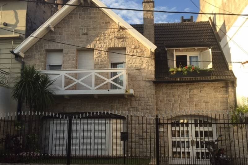 Chalet en Venta Haedo / Moron (A025 2725) - 1