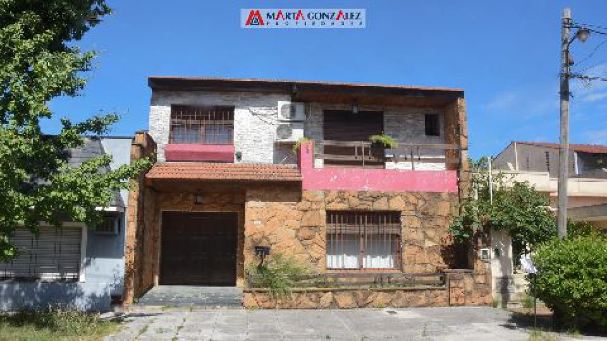 Chalet en Venta Ramos Mejia / La Matanza (A108 7997) - 1