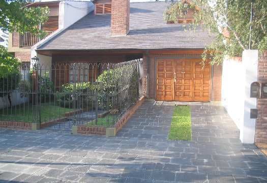 Chalet en Venta Haedo / Moron (A120 616) - 1