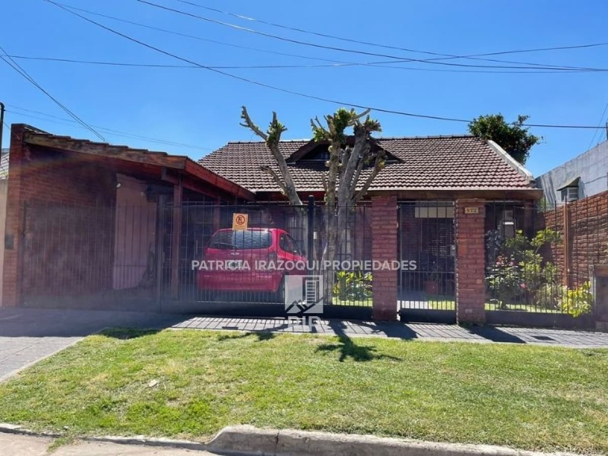 Chalet en Venta Haedo / Moron (B110 671) - 1