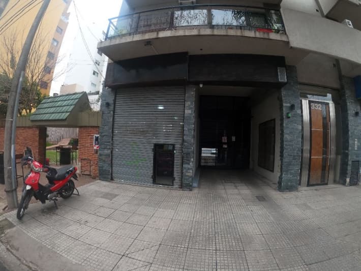 Local a la calle en Venta Ramos Mejia / La Matanza (B145 979) - 1