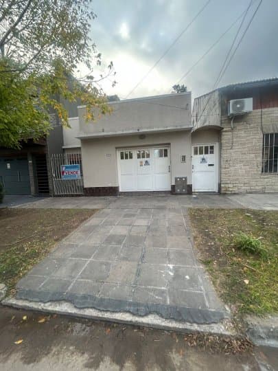 PH 4 AMB CON PATIO Y COCHERA-MUÑIZ- Oportunidad - 1