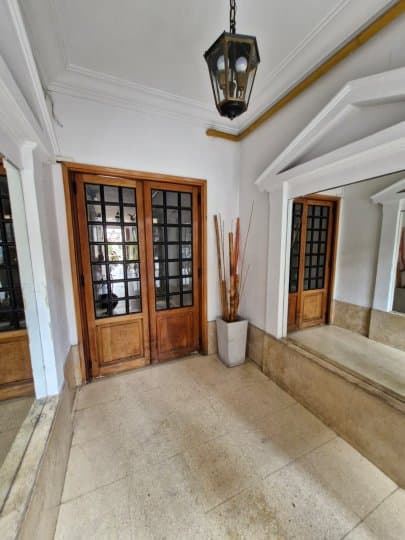 Sarmiento al 1200 (Departamento de pasillo C/Terraza Exclusiva y Cochera) - 1