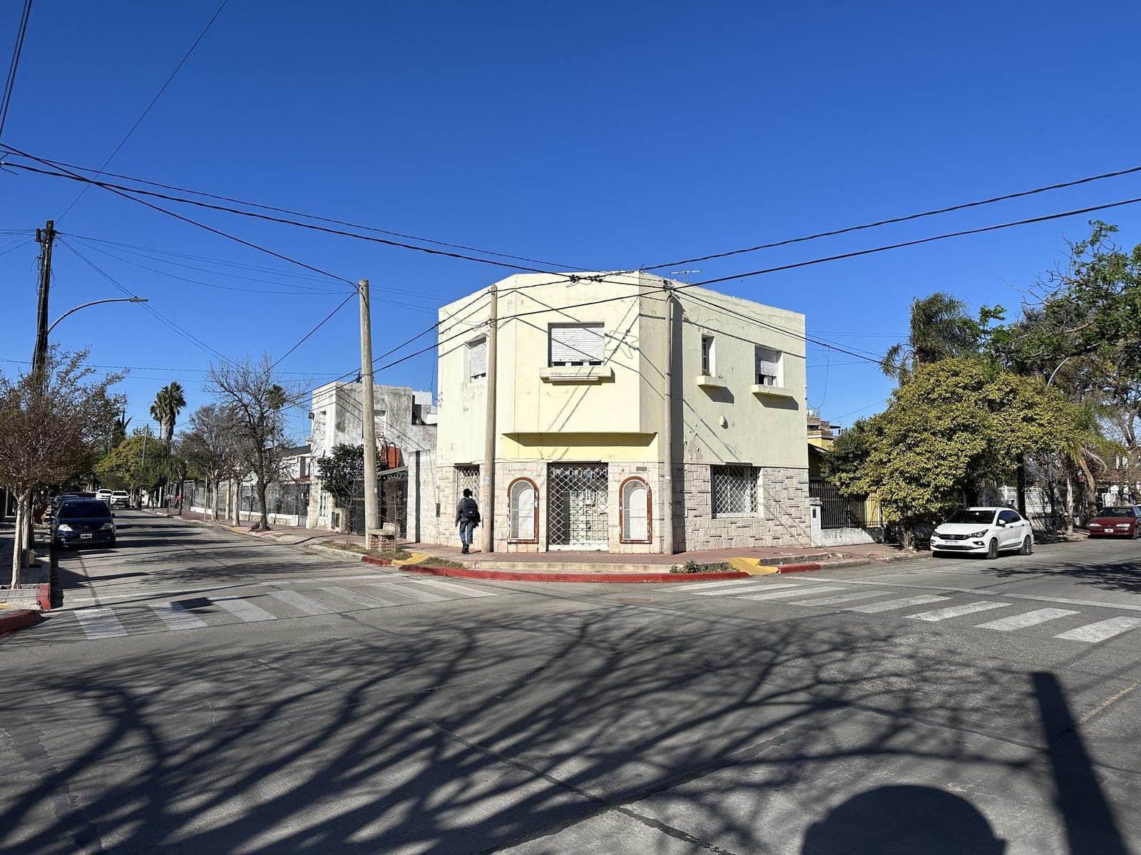 Local en Cerro De Las Rosas - 1