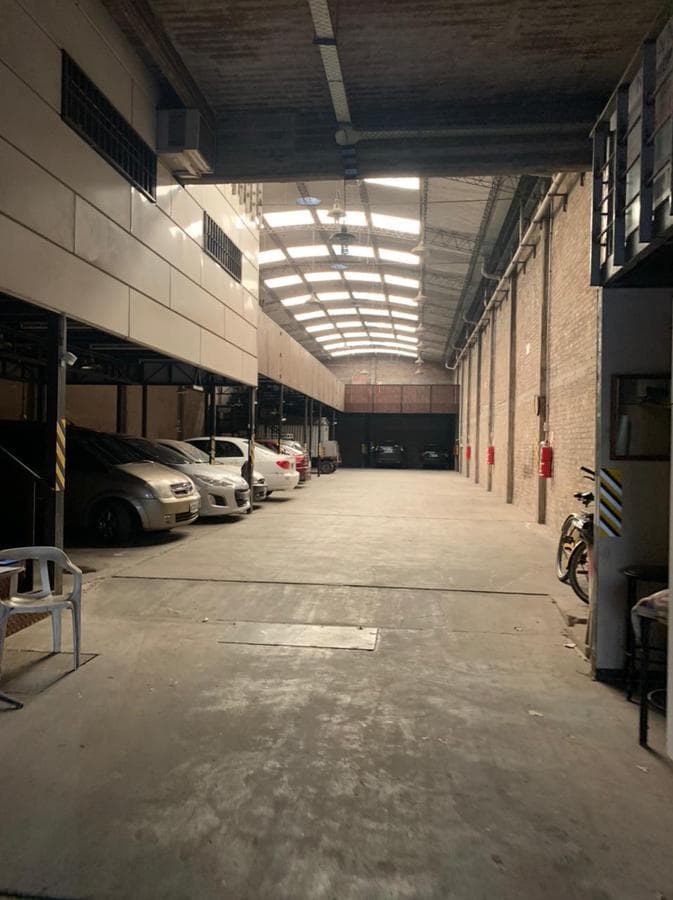 Galpón en venta en Lanus - 1