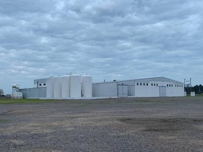 VENTA DE FÁBRICA - NAVE Industrial - San Pedro RUTA 9 - PROVINCIA BUENOS AIRES. - 1