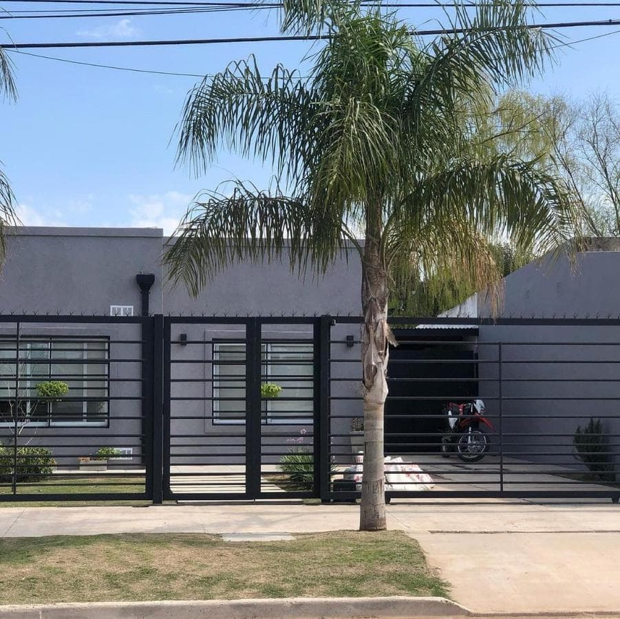 Casa en venta - 2 Dormitorios 1 Baño - 101 mts2 - Baradero - 1