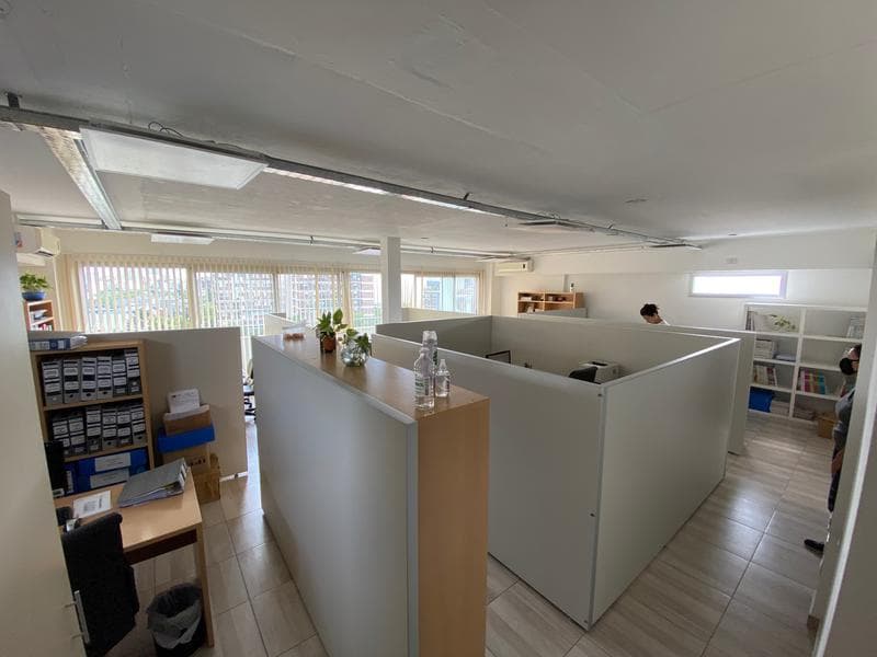 Venta oficina super luminosa edificio corporativo cochera fija - 1