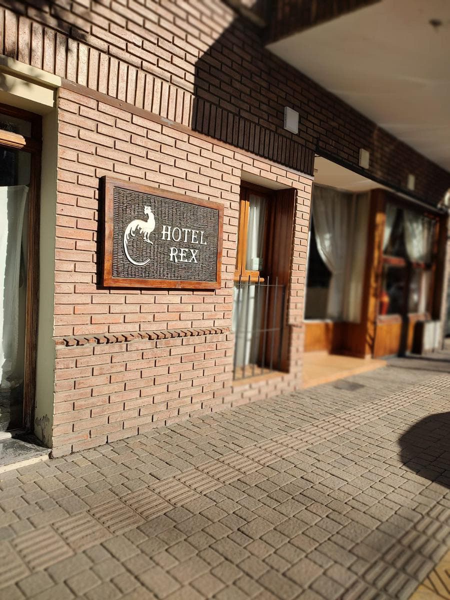 EMBLEMATICO HOTEL EN VENTA | Bº CENTRO | SANTA ROSA DE CALAMUCHITA - 1