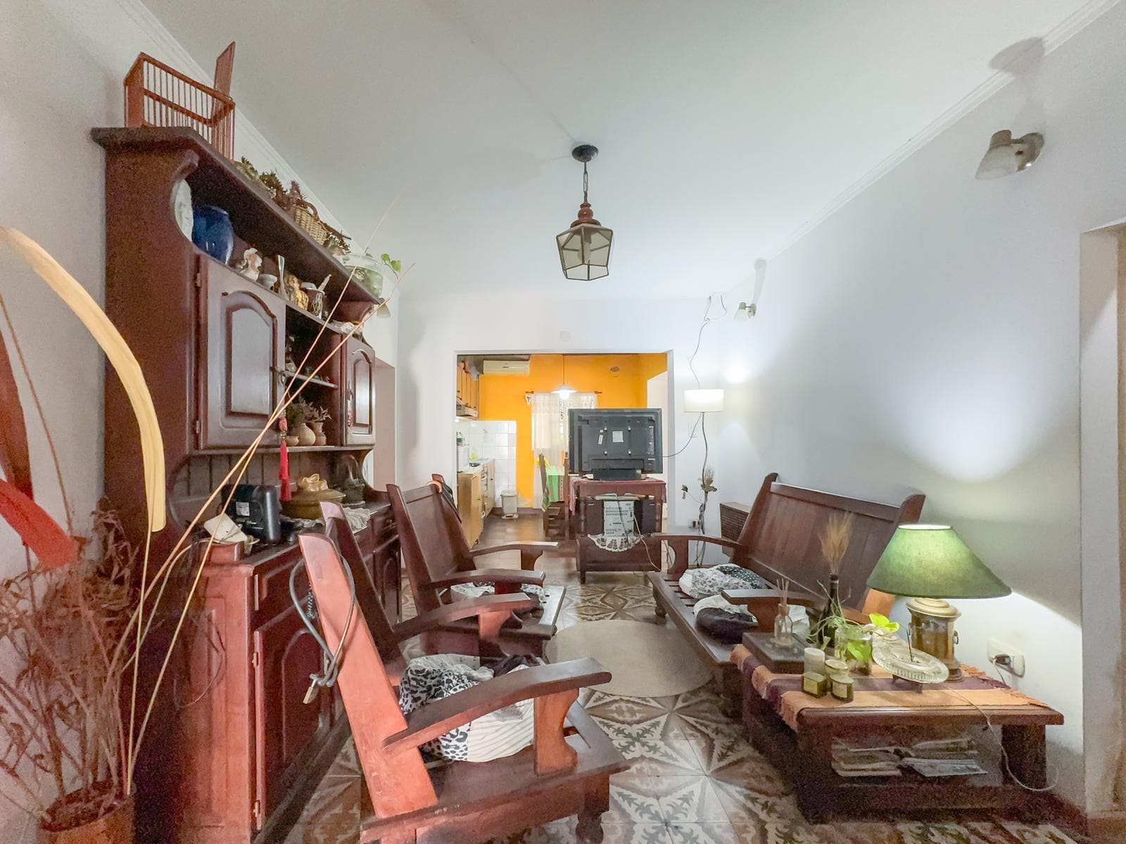 Casa 3 dormitorios en venta, patio, apto credito, barrio Fisherton - 1