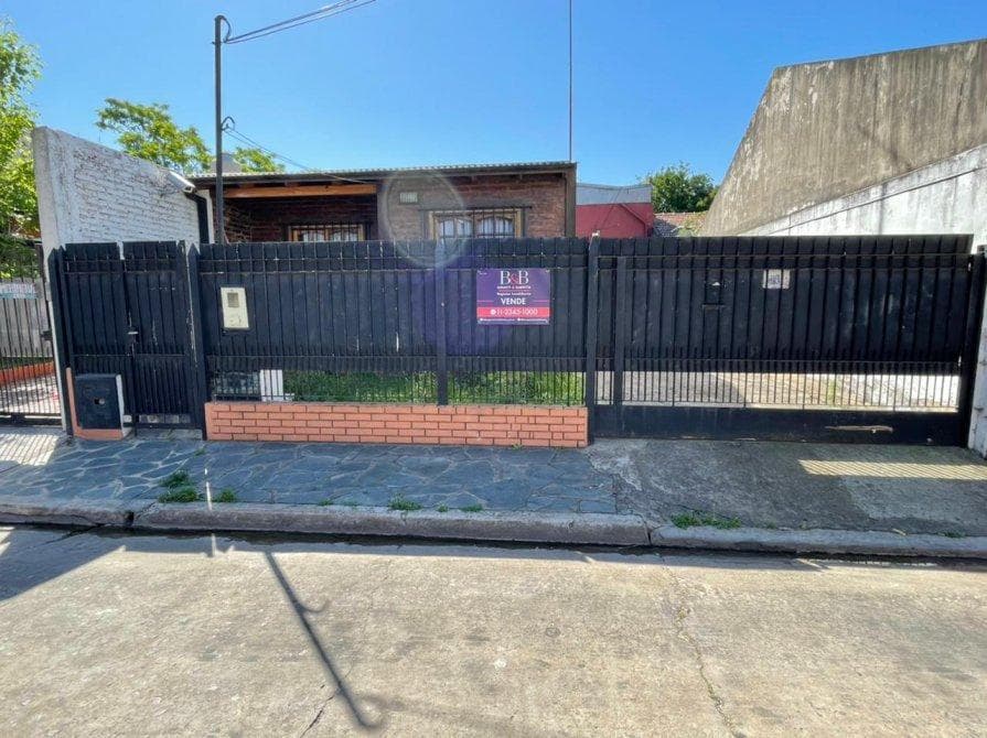 Pichincha 1183, Temperley - DEPÓSITO/GALPÓN CON VIVIENDA - 298m2 - 1