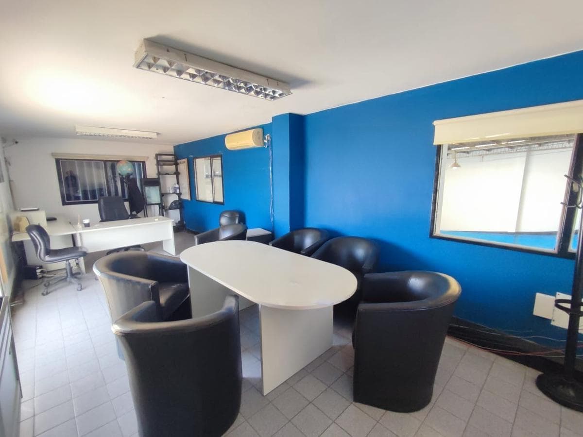 VENTA Galpón 2.400 m2 - Zona Oeste - Neuquén Capital - 1