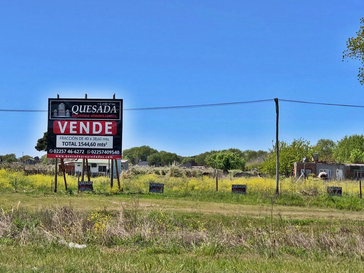Terrenos! Venta en block! Colectora 69 y 70-Mar del Tuyu! Zona ideal para galpón comercial! - 1