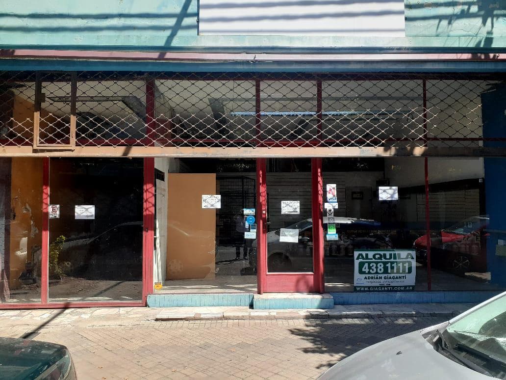 Local ubicado sobre calle Eva Perón al 4600 - 1