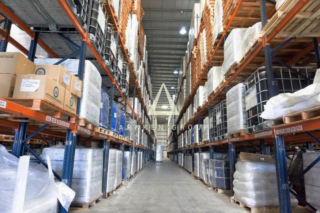 Galpón en alquiler o venta en Zarate - 1