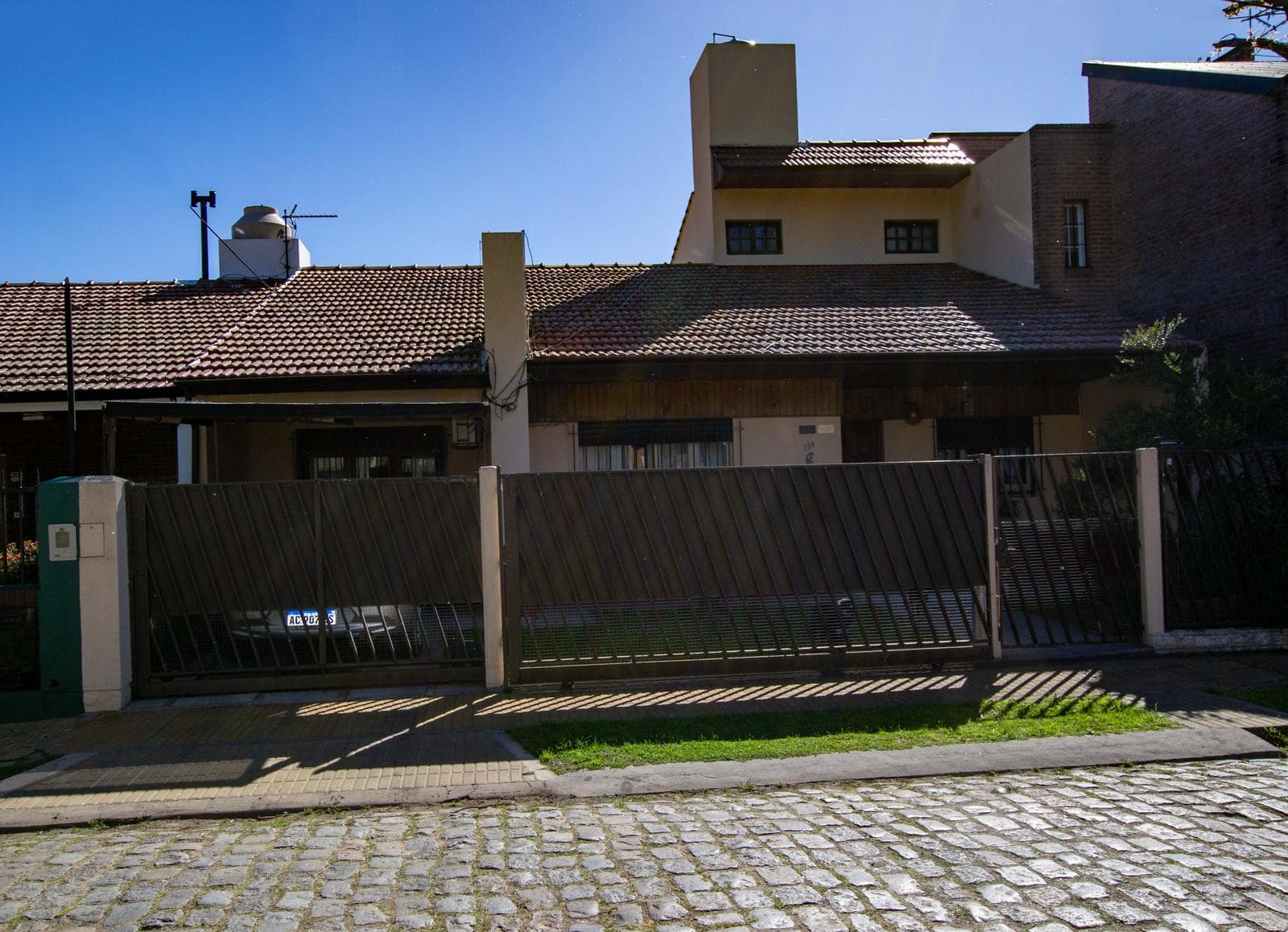 Chalet zona muy residencial cercano a la estación - 1