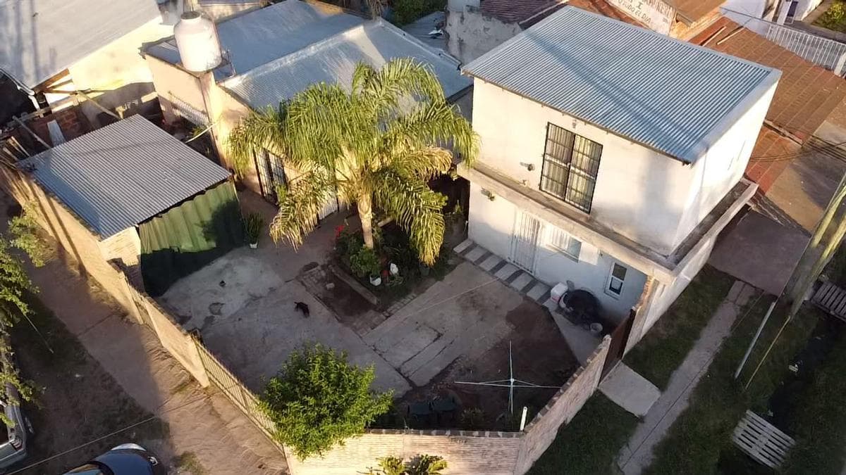 Venta en bloque - departamentos y casa en Matheu - 1