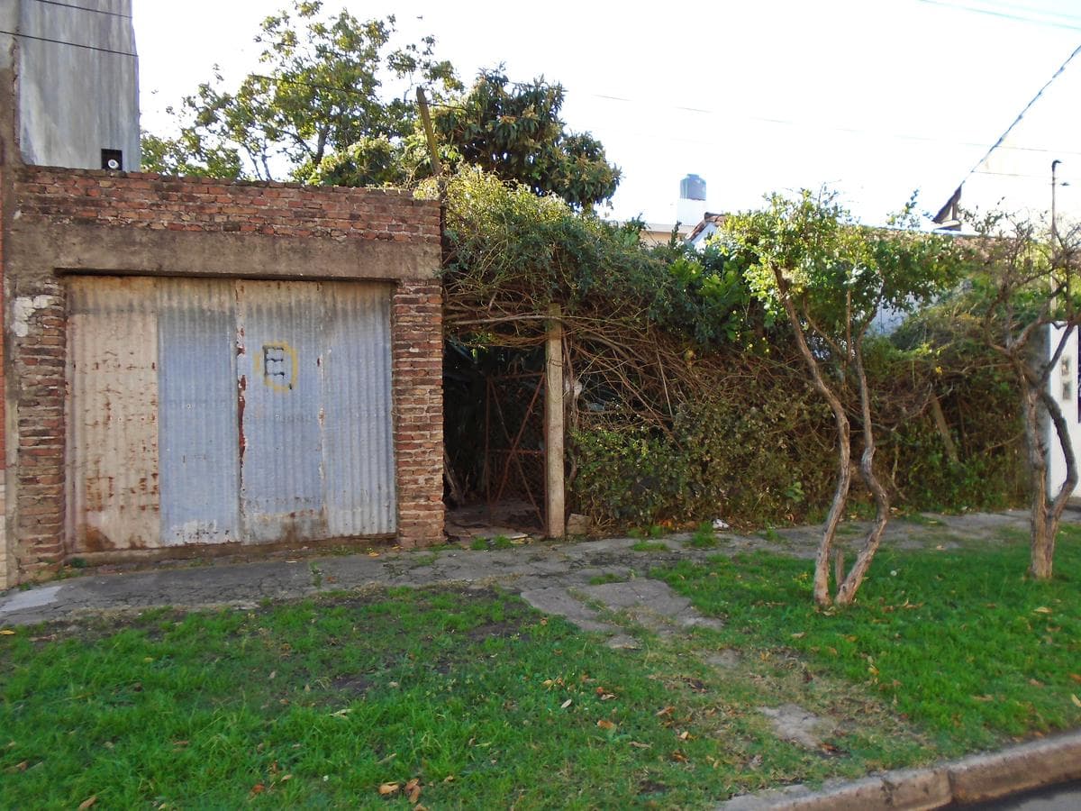 VENTA LOTE EN CARAPACHAY - 1