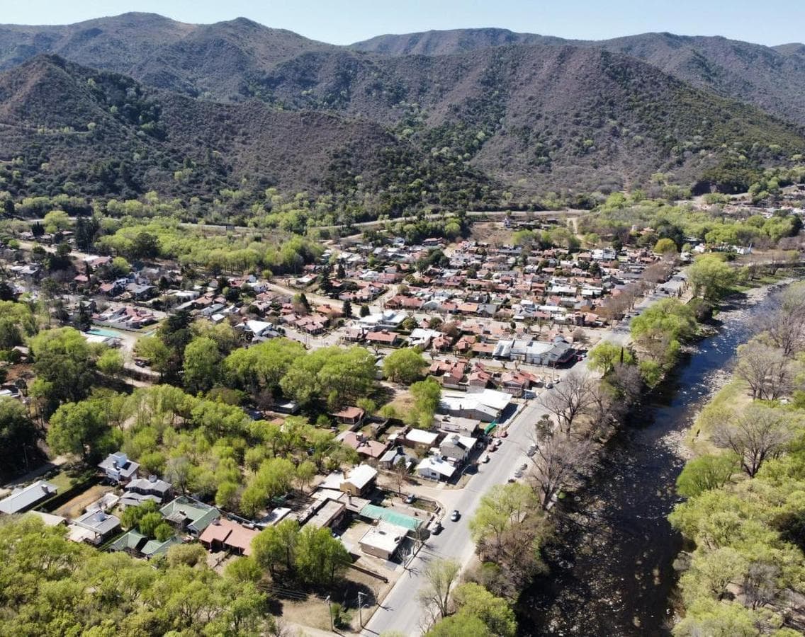 COMPLEJO DE CABAÑAS CASA EN VENTA | SANTA ROSA DE CALAMUCHITA - 1