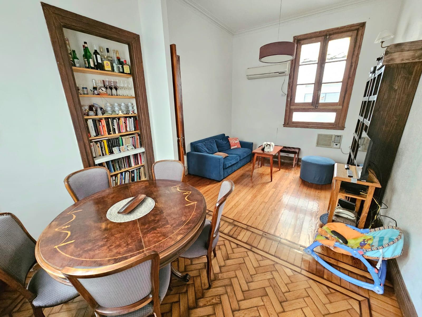 PH en Almagro con bella terraza propia. Corrientes y A. Figueroa. Bajas expensas. - 1