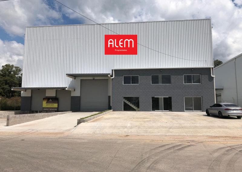 Alquiler Nave 3000m2 | Polo Industrial Spegazzini - 1