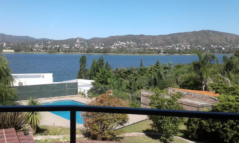 Casa - Villa Del Lago. 1.800 mts de terreno 460mts cubiertos.ESPECTACULAR VISTA!! - 1