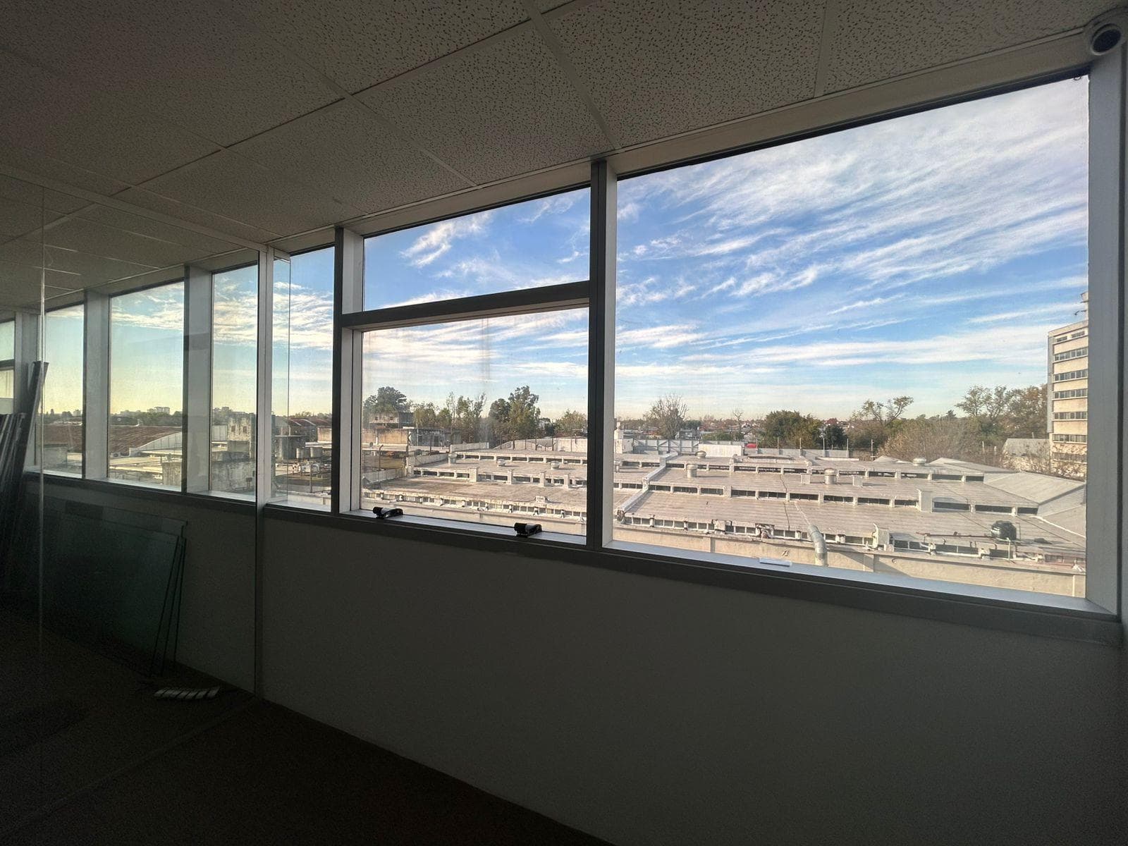 Oficina en alquiler sobre en San Isidro - 1