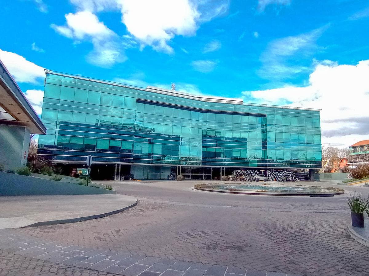 Oficinas en alquiler 950 M2 en Edificio LUMINA THAMES San Isidro, CERTIFICACION LEED GREEN BUILDING - 1