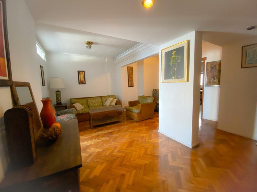 Departamento 4 AMB en Av Corrientes casi esquina Pueyrredón - 1