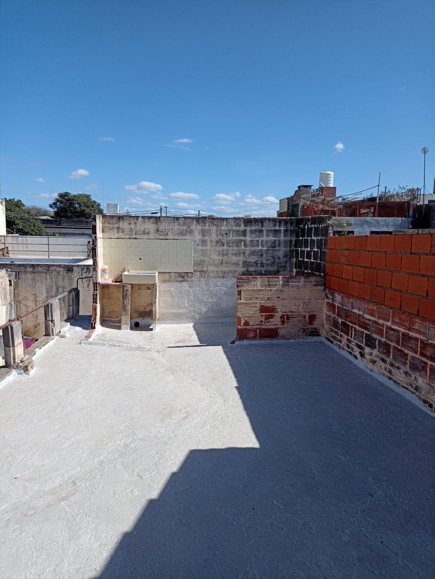 OPORTUNIDAD EN BARRIO SAN VICENTE - 1