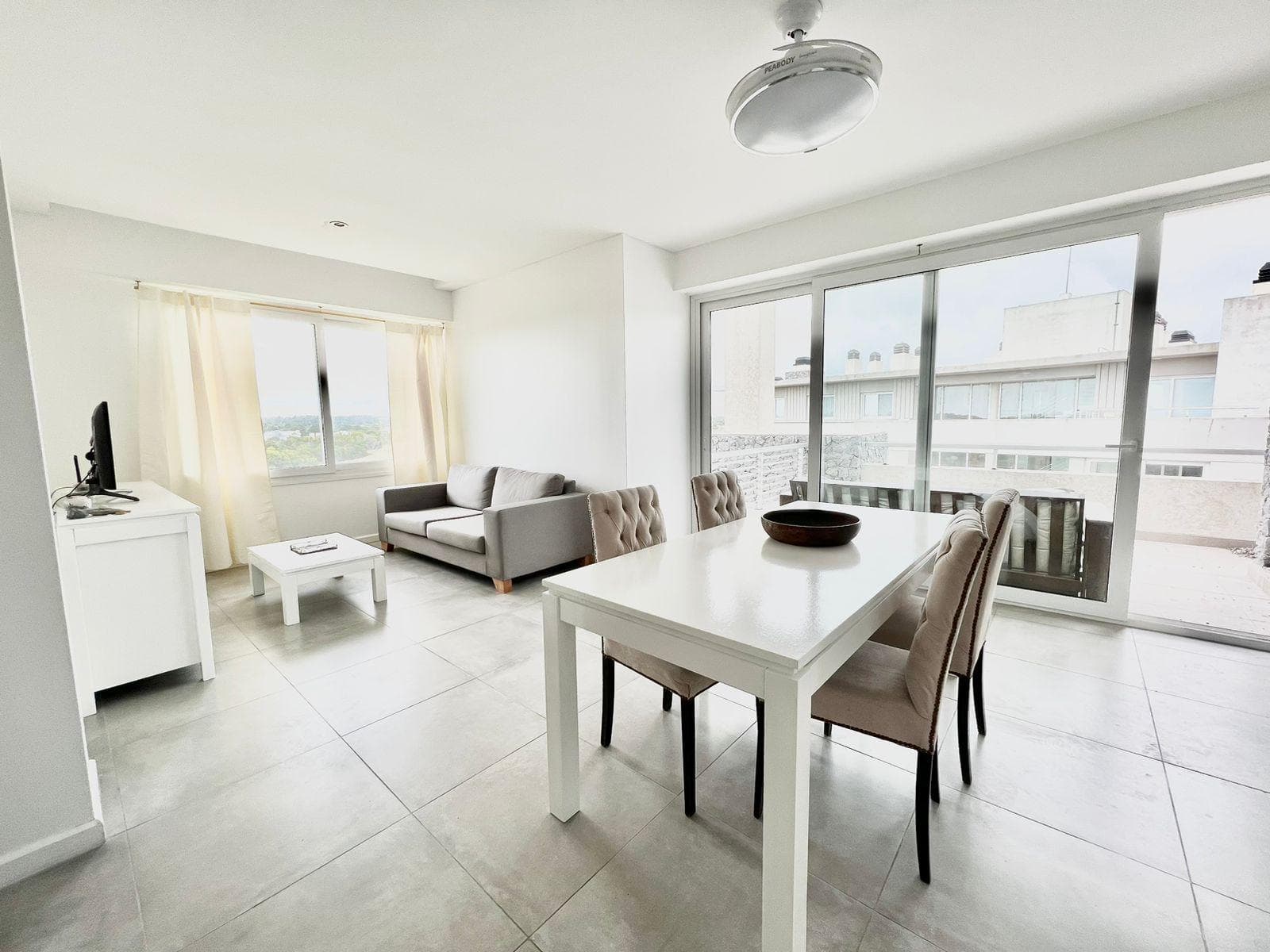Departamento en venta alquiler 3 amb en Costa Esmeralda - 1