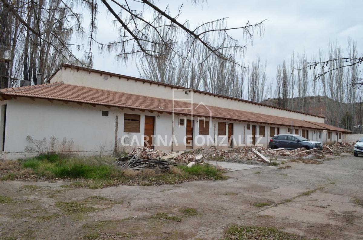 Alquiler -Hotel a remodelar-Ruta 7-Km8-Centenario- - 1