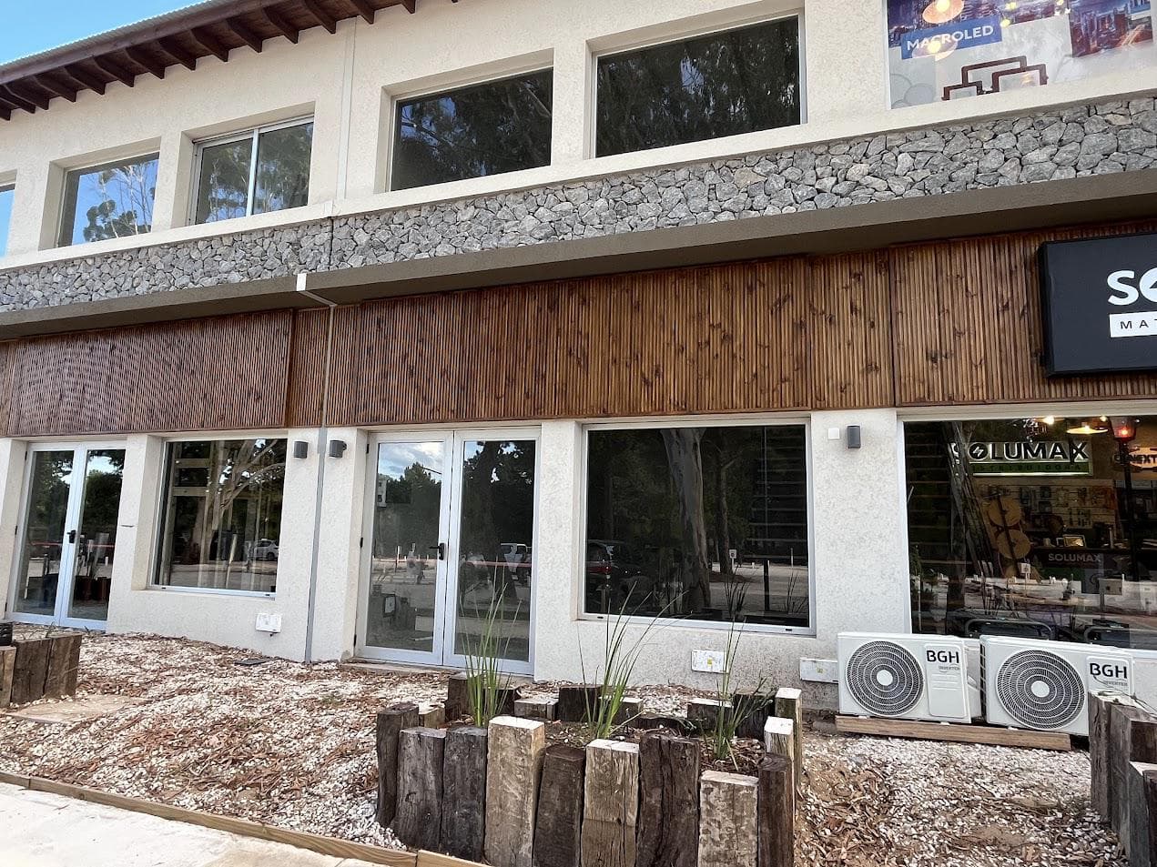 Local en Venta en Paseo Comercial de Costa Esmeralda - 2 plantas - 1