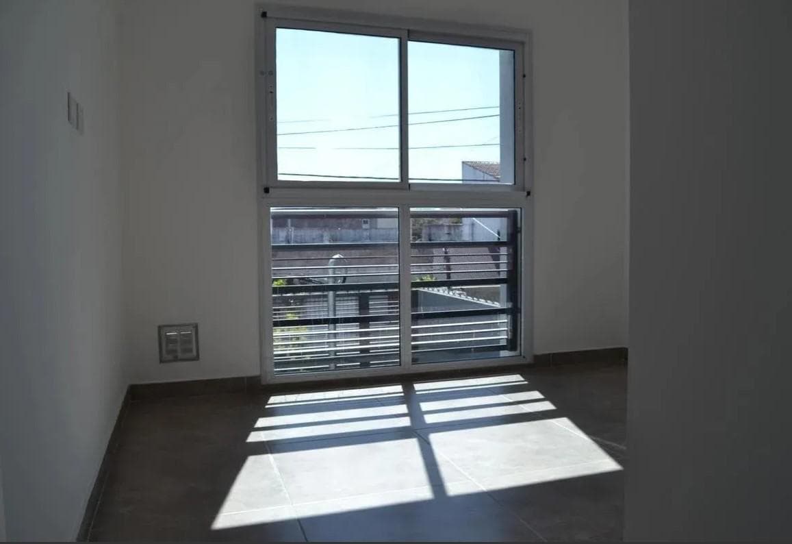 Departamento en venta - 1 dormitorio 1 baño - 41mts2 - Villa Luzuriaga - 1