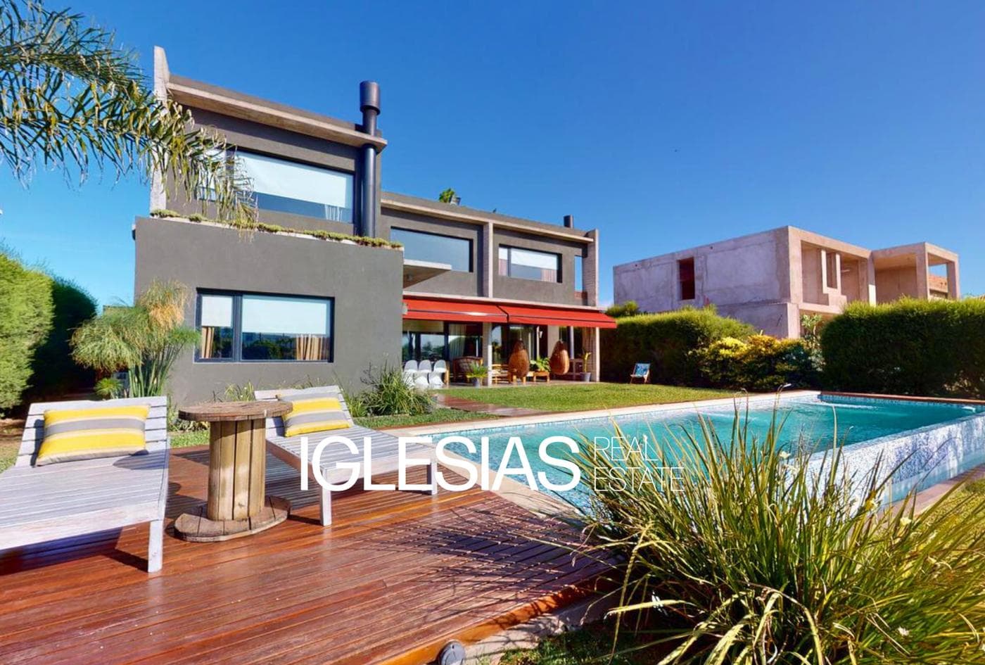 Casa en venta al lago en San Benito, Villanueva - 1