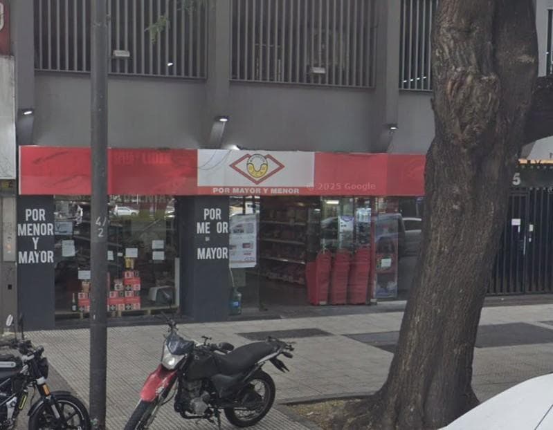 Local en Venta en Monserrat de 256 m2, incluye cocheras en el edificio - 1