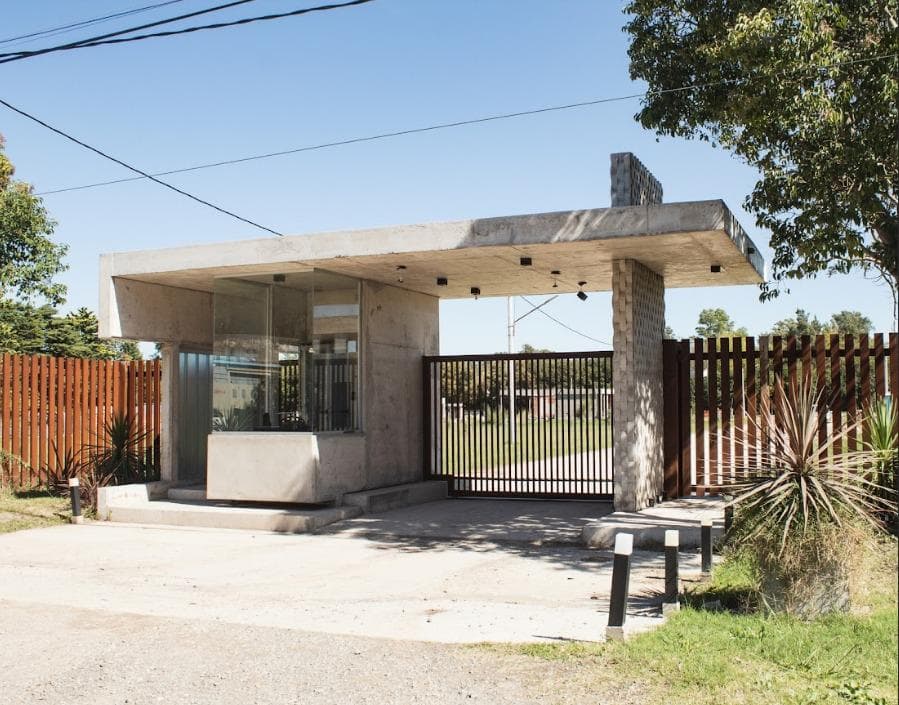 Terreno en venta - 480Mts2 - José Hernández, La Plata - 1