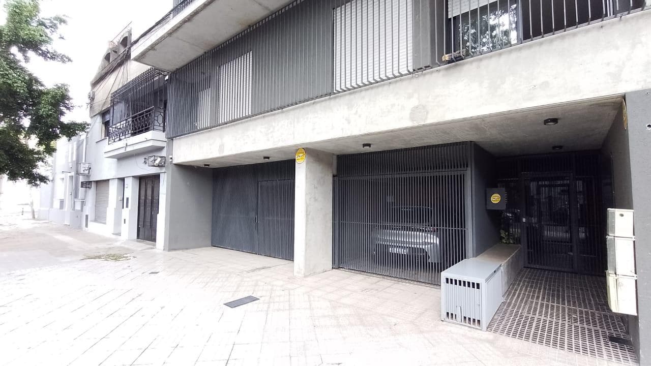 Venta- Cochera - República de la Sexta - 1