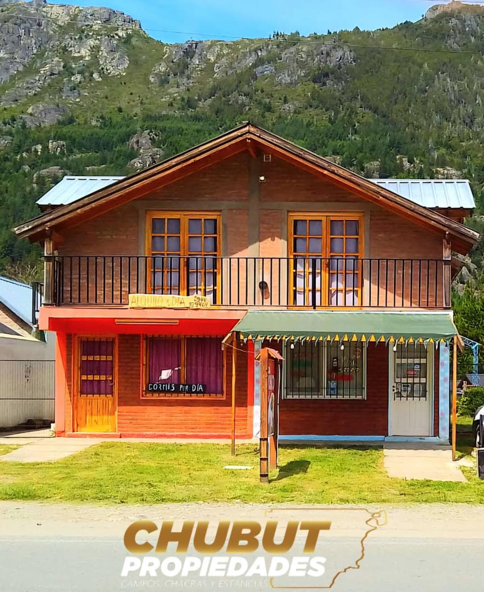 Locales y departamento en Lago Puelo - 1