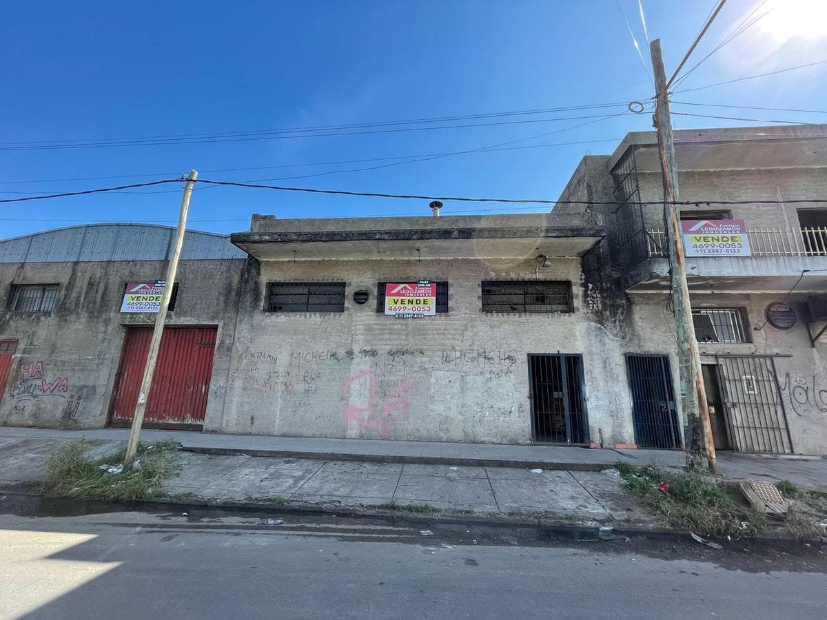 GALPON 10 X 23 - TECHO DE LOZA . ZONIFICACION U2B - 1