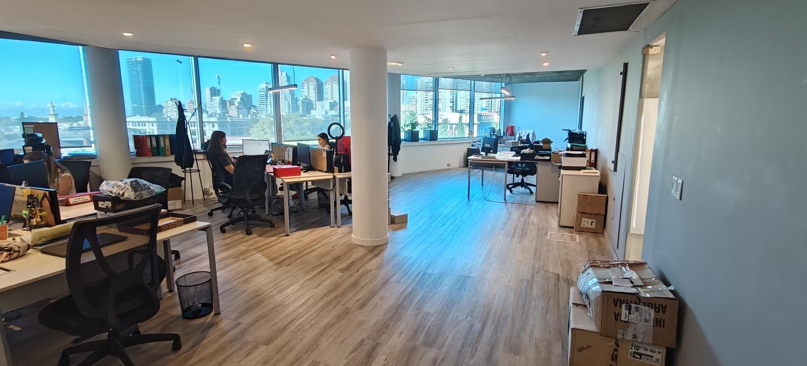 Oficina en alquiler lista para entrar en Palermo con vista al rio - 1