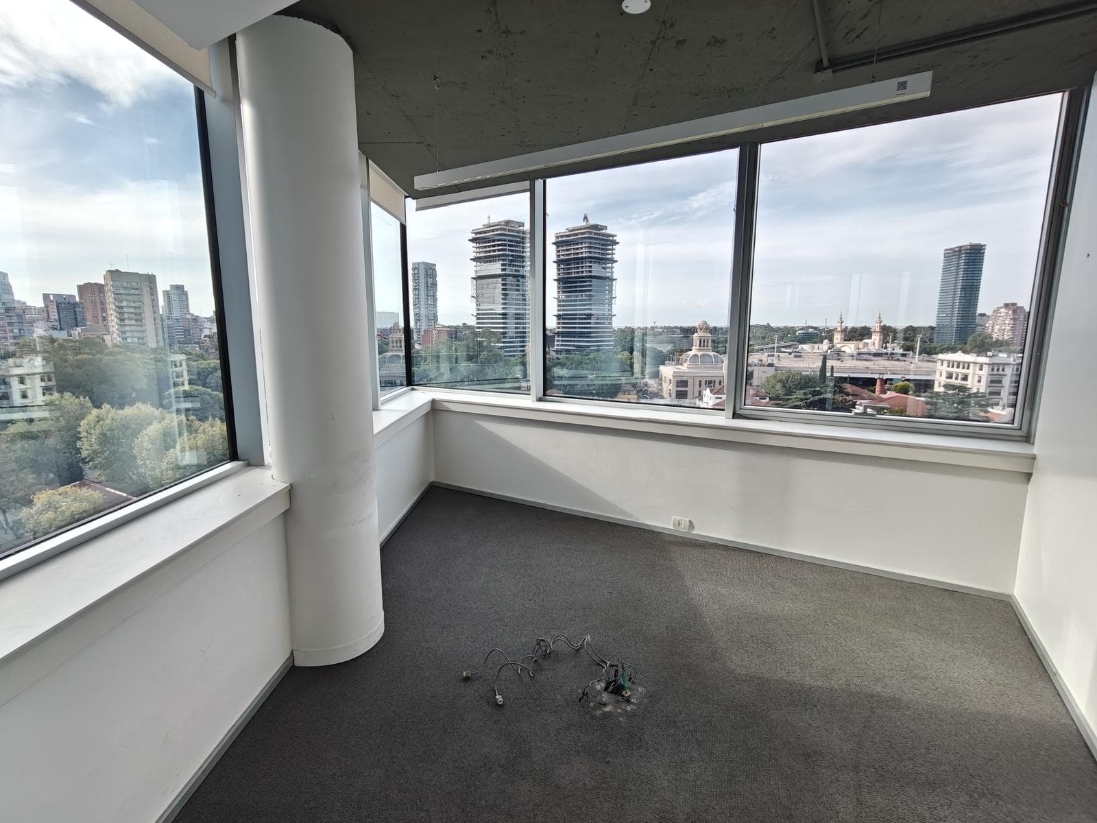 Oficina en alquiler lista para entrar en Palermo con vista al rio - 1