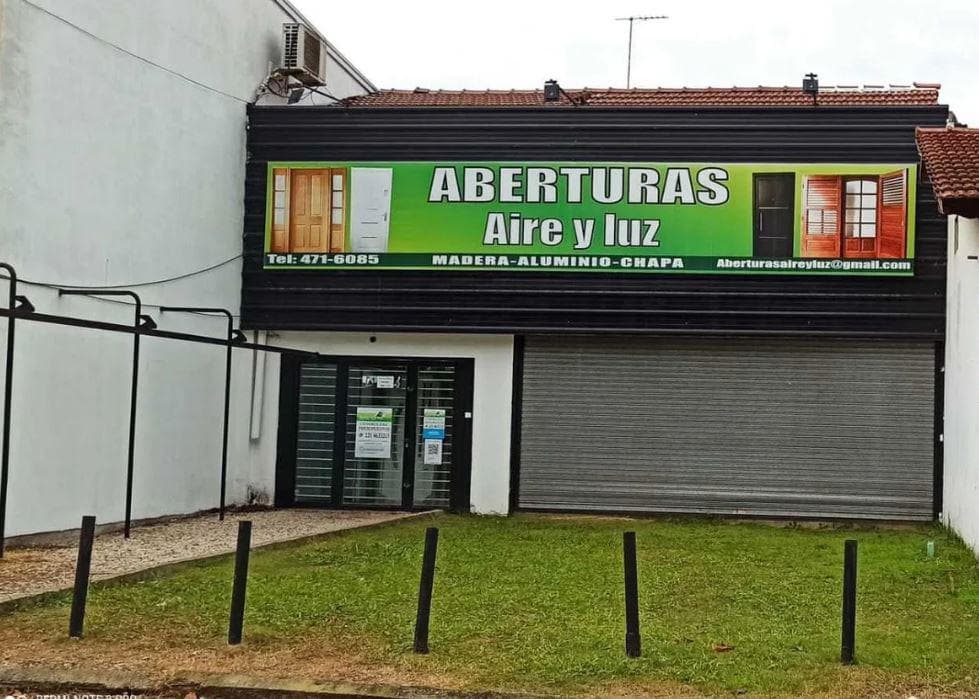 Local venta 3 ambientes 2 baños 350 mts 2 totales- Manuel B Gonnet - 1