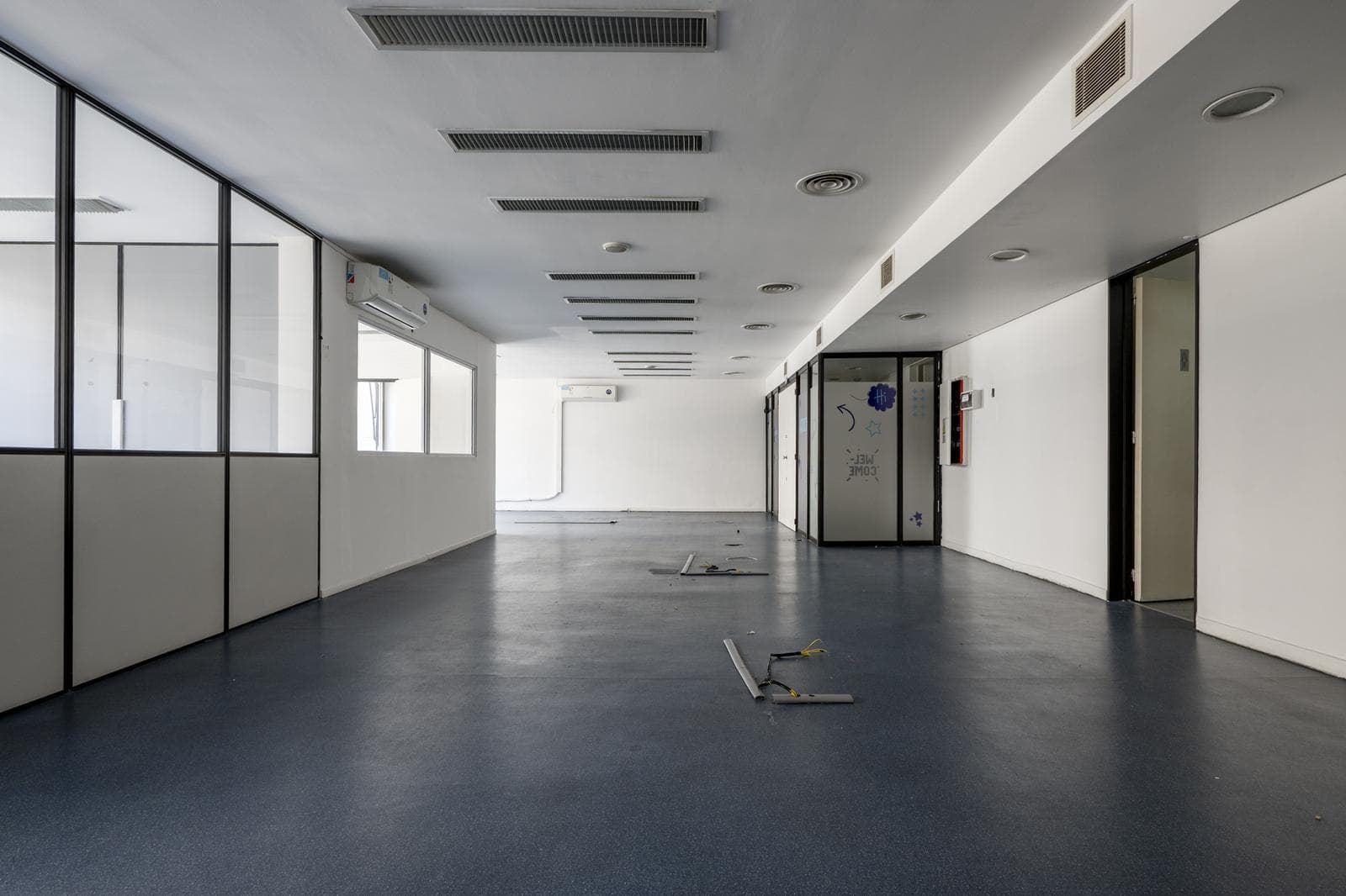 Alquiler oficina luminosa Planta libre con divisiones desmontables - Centro - 1