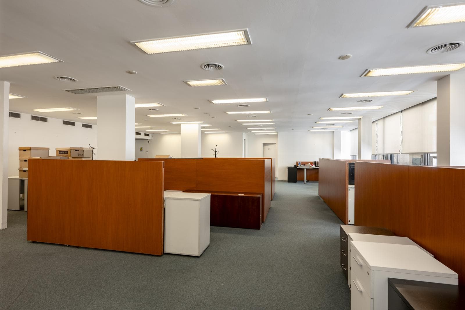 Impecable Oficina en Alquiler Zona Céntrica - 1